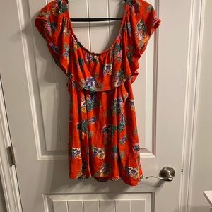 Off shoulders tropical